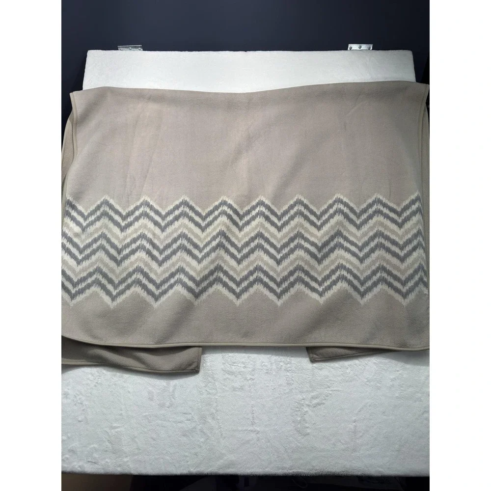 Eivissa Poncho Womens One Size Beige Fleece Open Front Geometric Wrap Cape